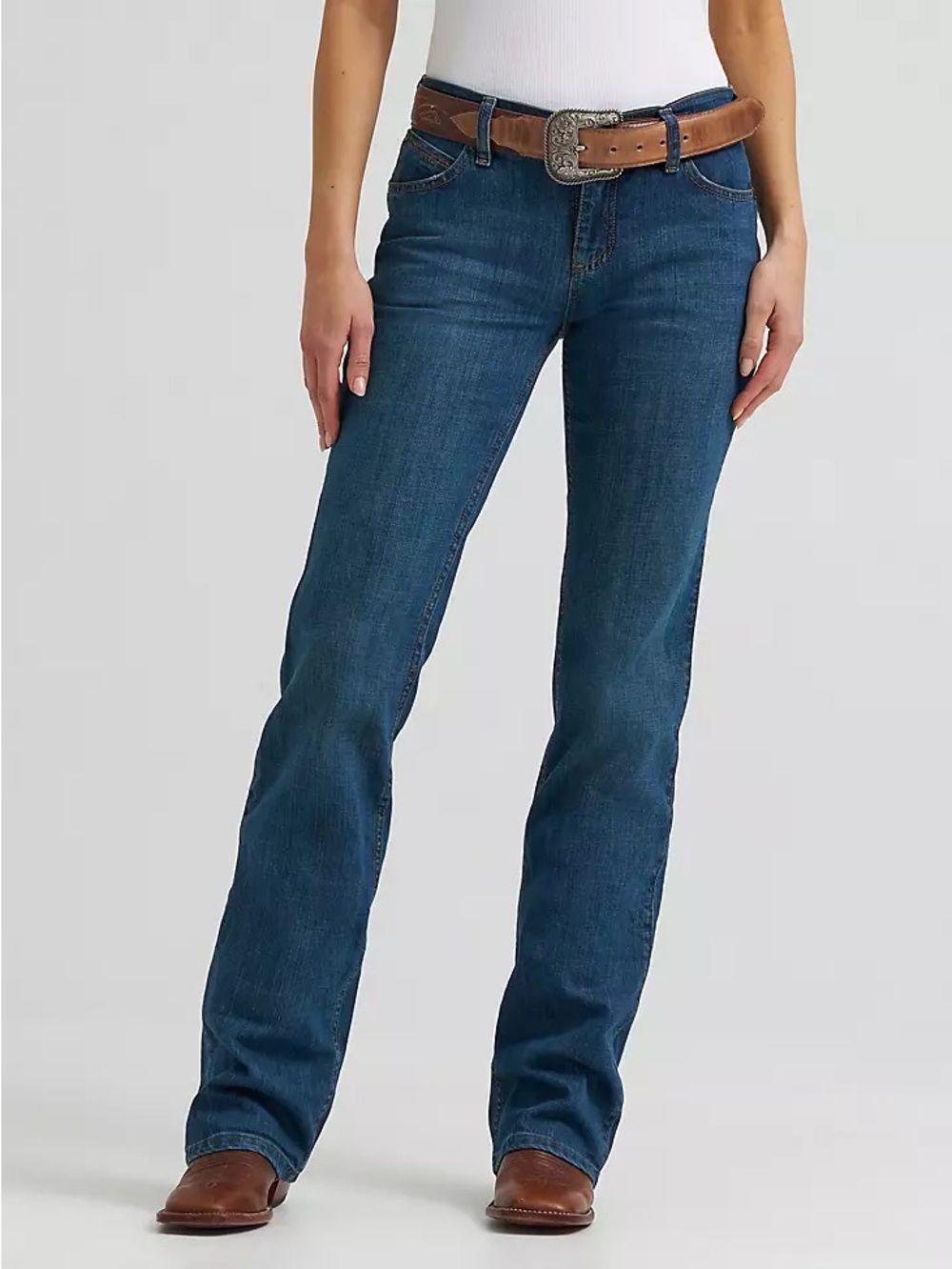WOMEN'S WRANGLER® ULTIMATE RIDING JEAN Q-BABY MID-RISE BOOTCUT Size 30 x 34